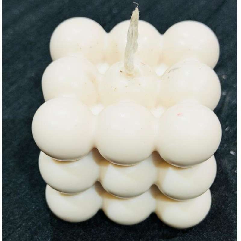 Handcrafted bubble candle in sculptural design – Pavanea