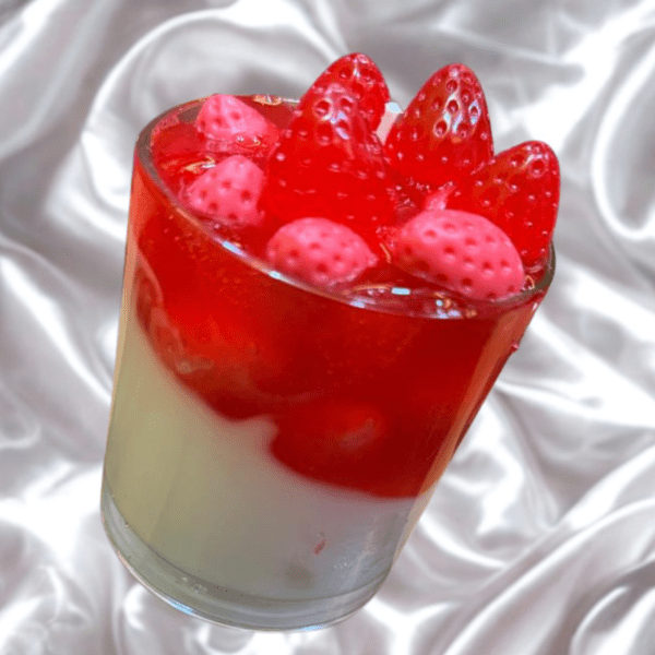 Luxury strawberry scented candle for home décor