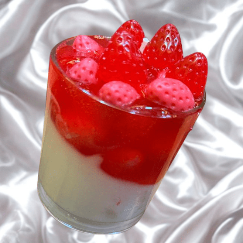 Luxury strawberry scented candle for home décor